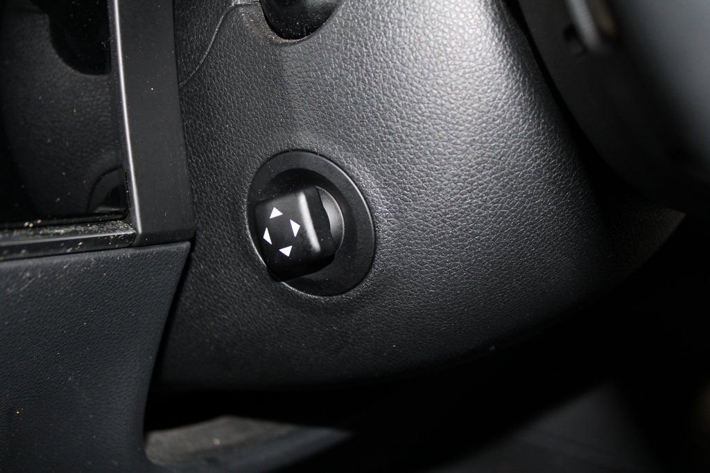 Used 2023 Genesis GV70 2.5T w/ Select Package image 12