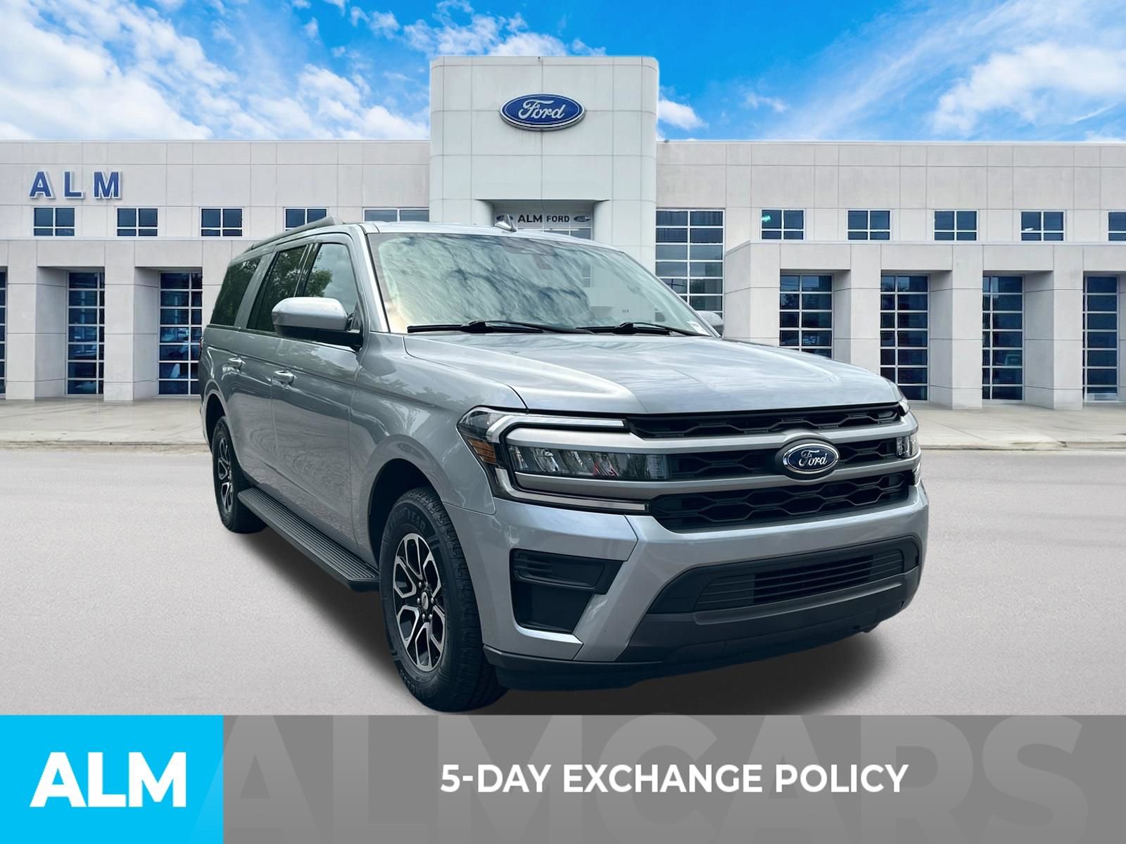 Certified 2024 Ford Expedition Max XLT RWD image 3