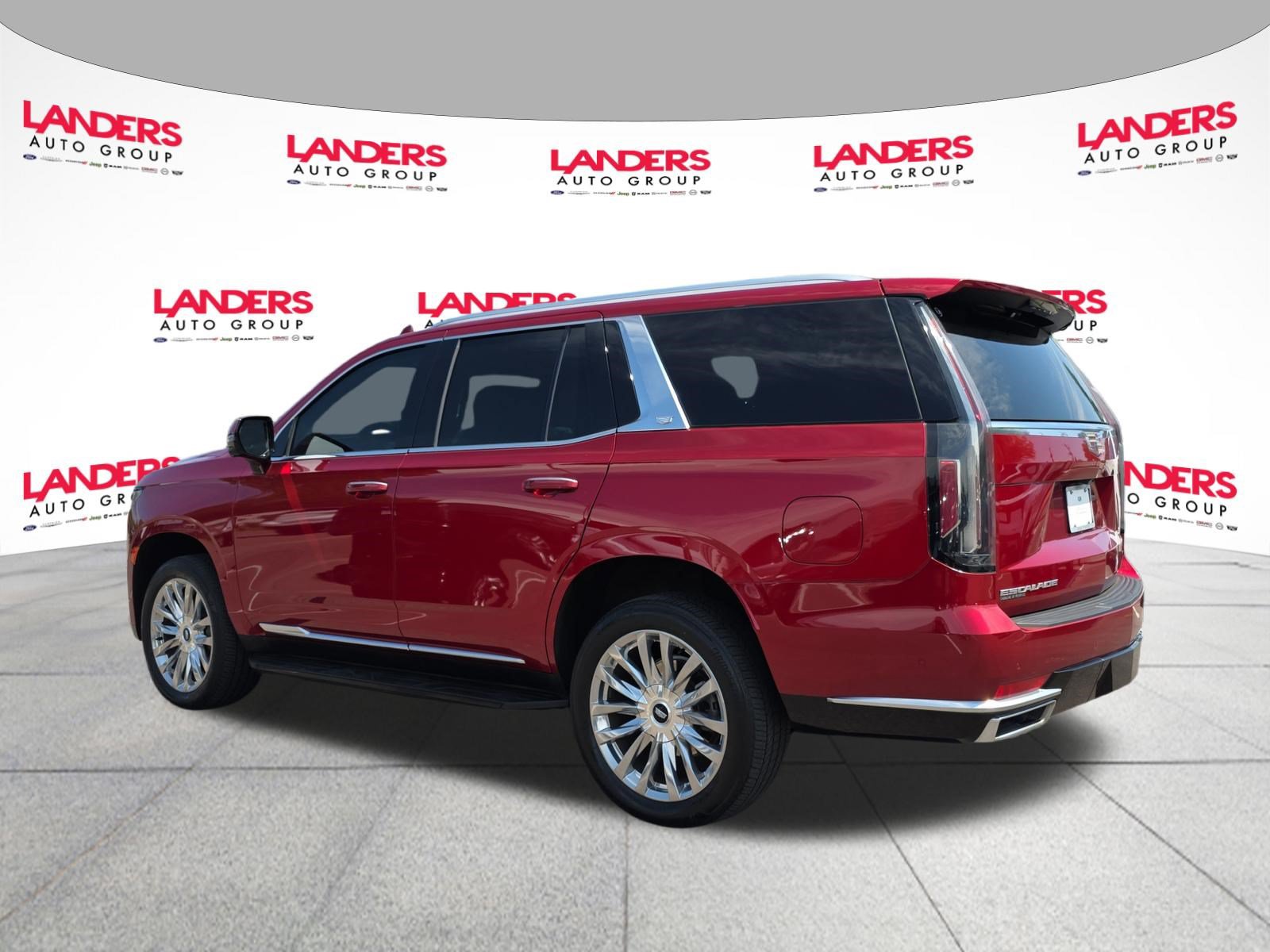 Used 2023 Cadillac Escalade Premium Luxury AWD/4WD image 5