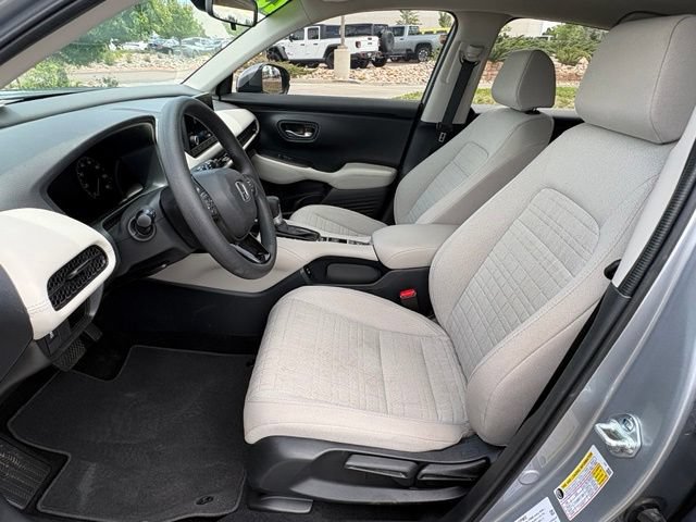 Used 2025 Honda HR-V LX image 12
