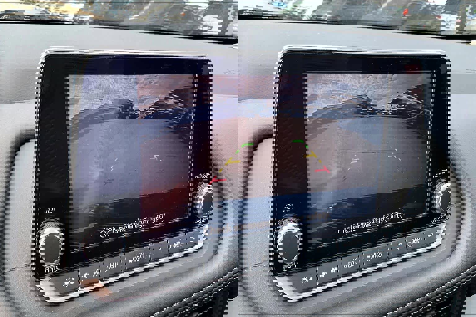 Certified 2025 Nissan Rogue S FWD image 22