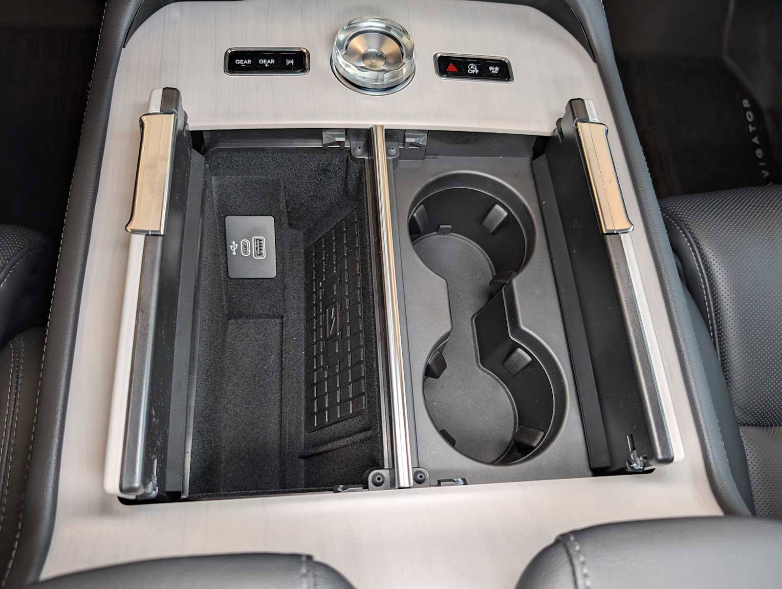 New 2025 Lincoln Navigator Reserve w/ Jet Appearance Package image 23