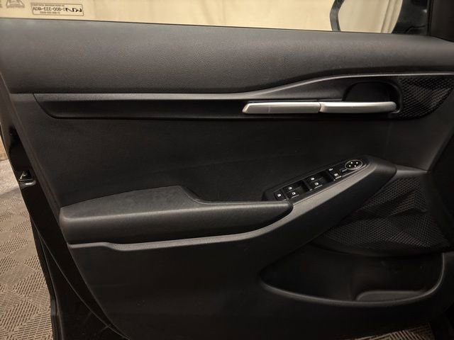 Certified 2023 Kia Seltos LX image 9