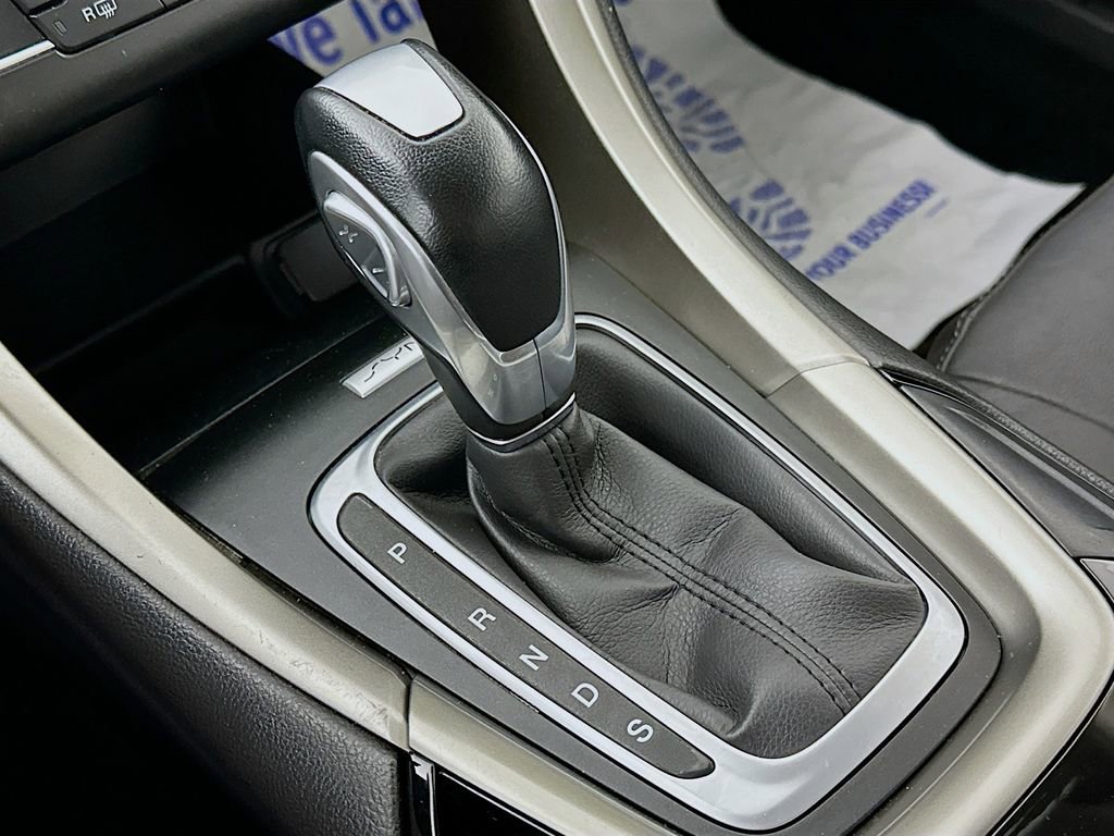 Used 2016 Ford Fusion SE w/ Equipment Group 202A image 19