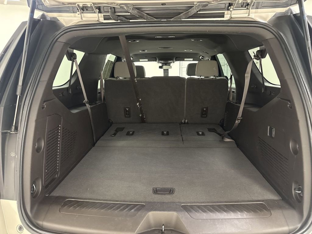 Used 2023 GMC Yukon XL SLE w/ Gmc Pro Safety Plus Package RWD image 27