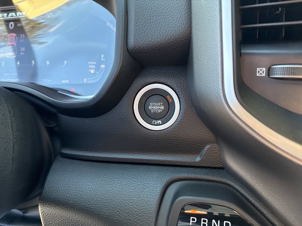 New 2026 RAM 1500 Big Horn AWD/4WD image 17