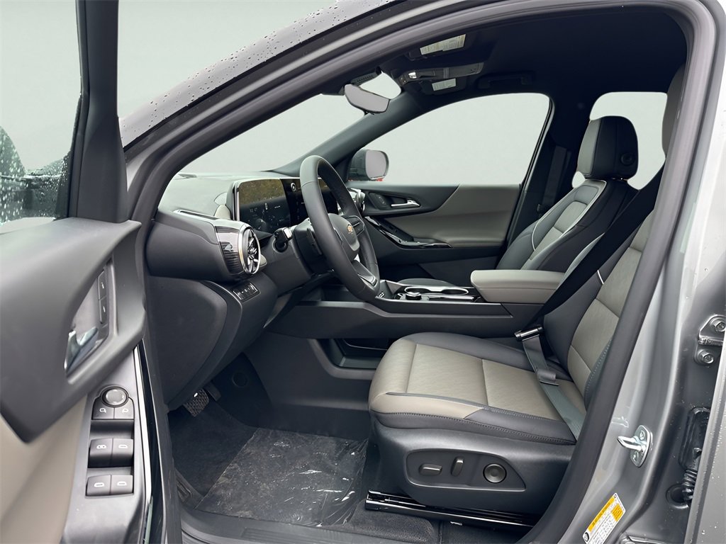New 2026 Chevrolet Equinox LT w/ Convenience Package II image 18