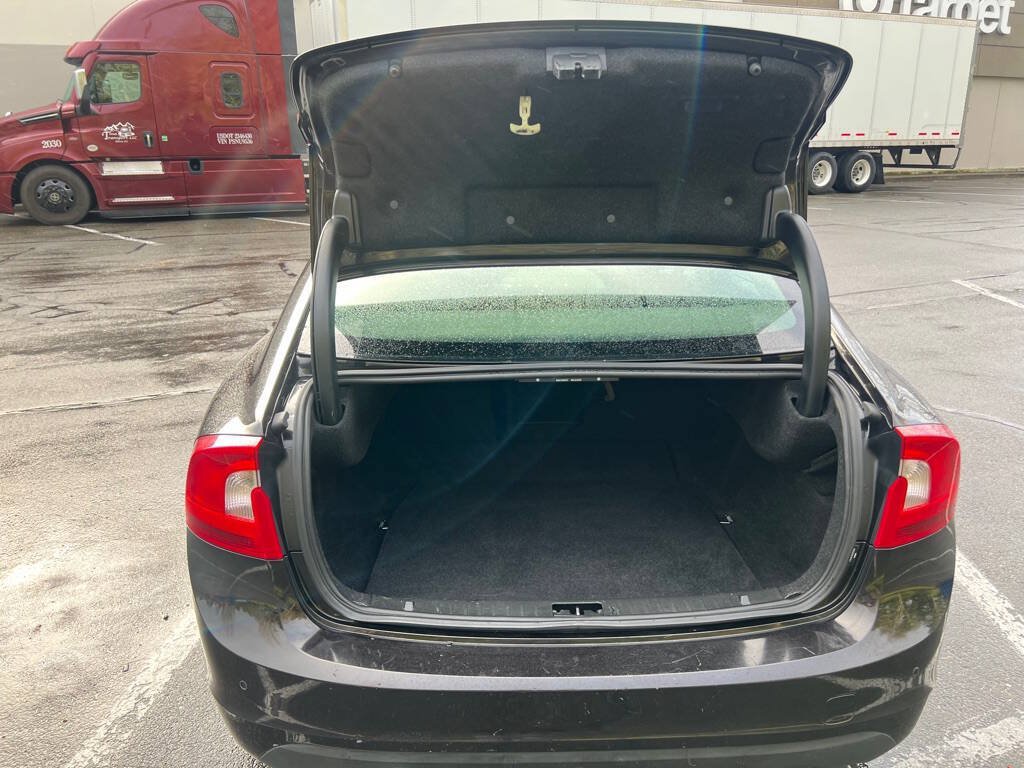 Used 2013 Volvo S60 T5 FWD image 16