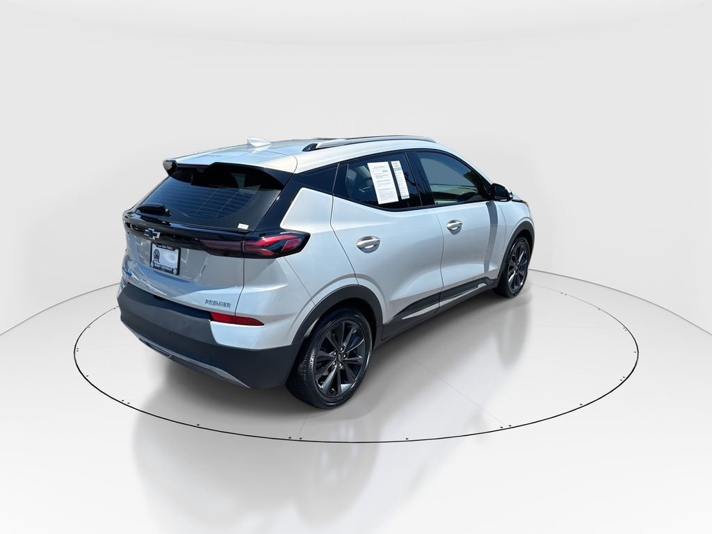 Used 2022 Chevrolet Bolt EUV Premier w/ Launch Edition FWD image 8