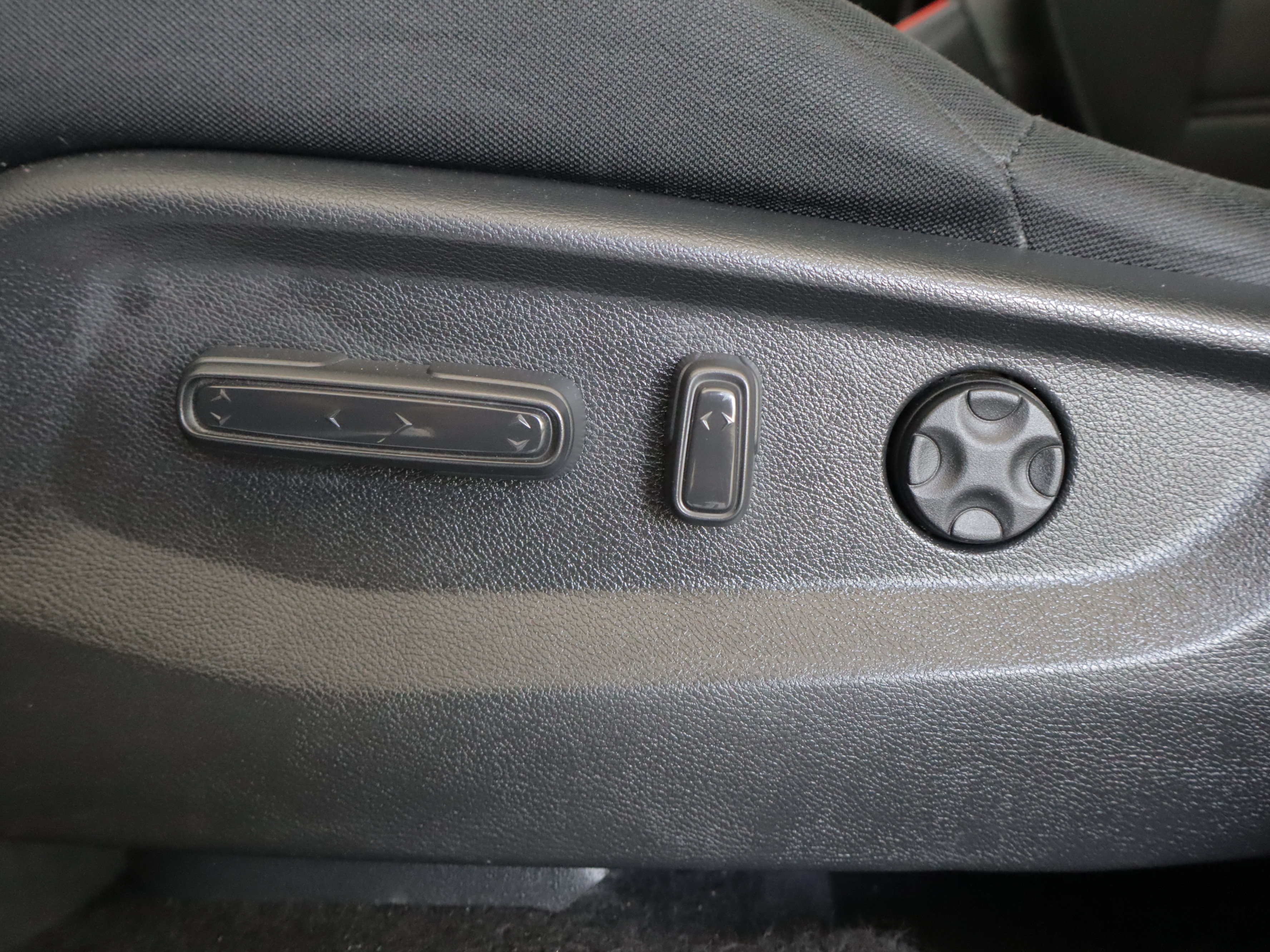 Used 2018 Honda CR-V EX image 13