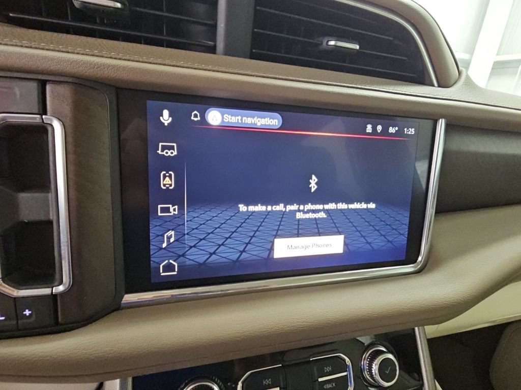 Used 2022 GMC Yukon Denali w/ Advanced Technology Package RWD image 16