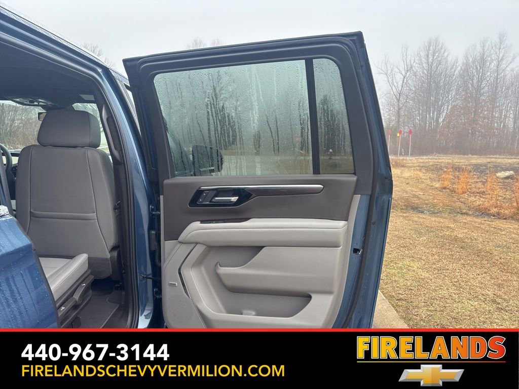 New 2026 Chevrolet Suburban LT w/ Comfort Package image 40
