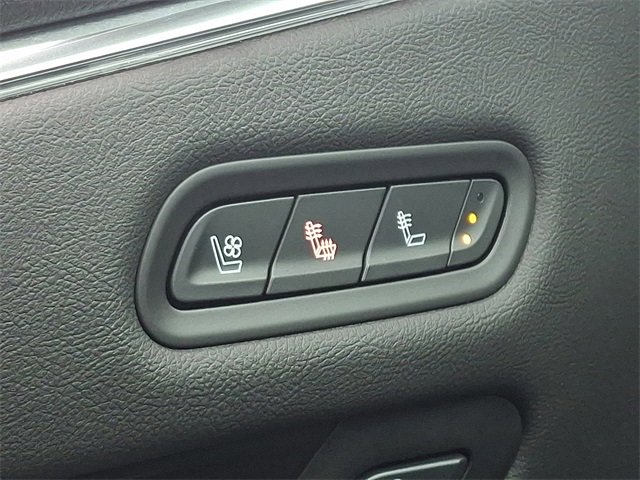 Used 2024 Cadillac Escalade ESV Premium Luxury w/ Performance Package image 26