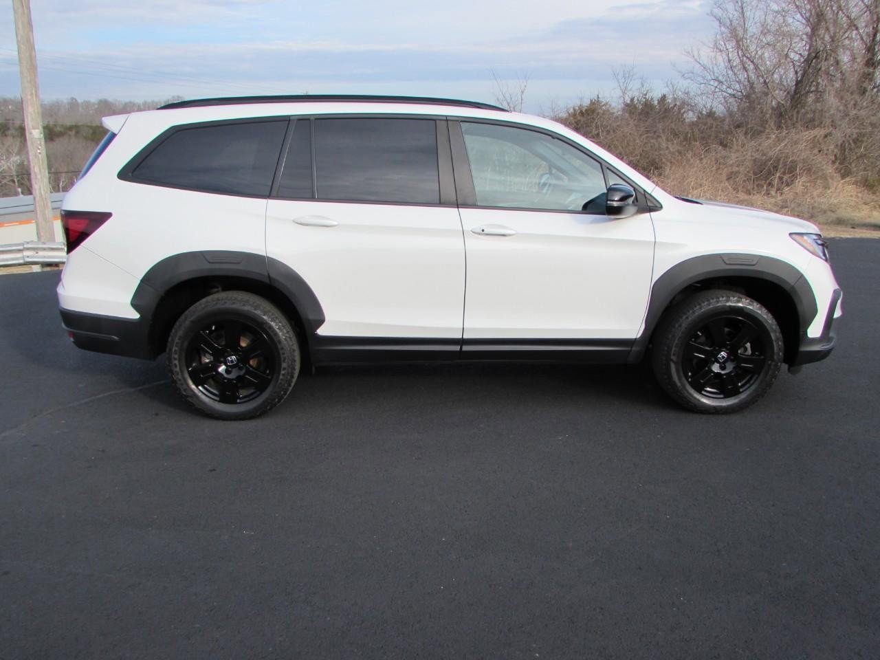 Used 2022 Honda Pilot TrailSport image 17