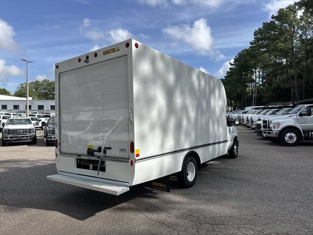New 2027 Ford E-350 and Econoline 350 Super Duty w/ Power Equipment Group RWD image 8