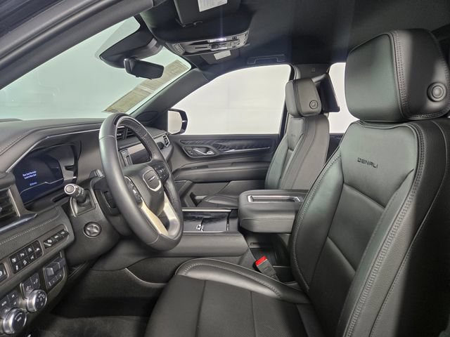 Used 2024 GMC Yukon Denali w/ Advanced Technology Package AWD/4WD image 15