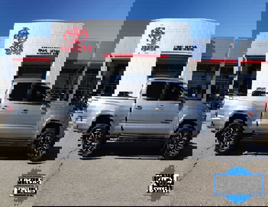 Used 2021 Toyota Tacoma TRD Sport w/ Technology Package image 1