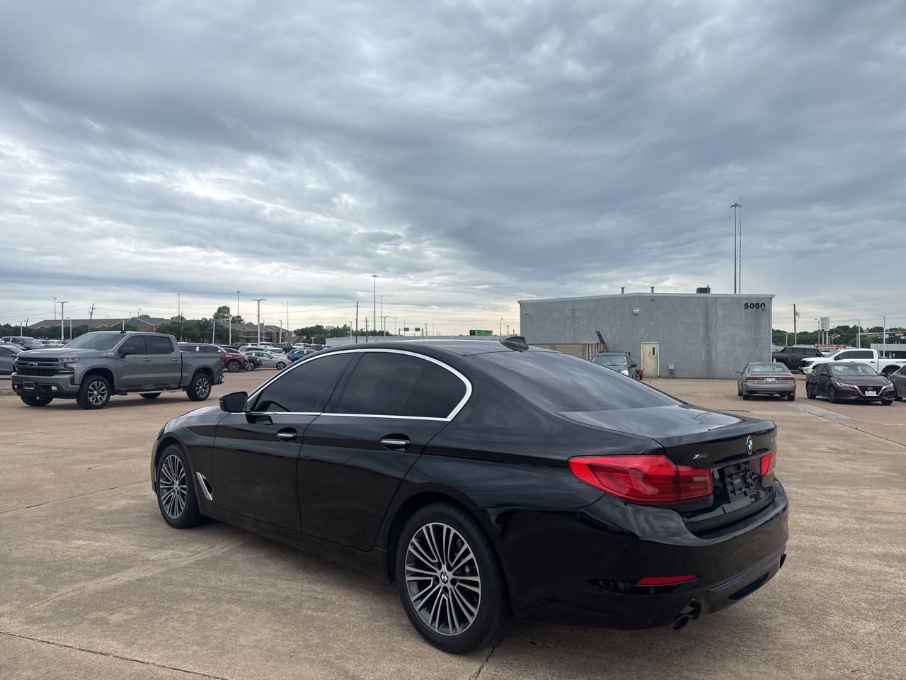 Used 2018 BMW 530i xDrive AWD/4WD image 14