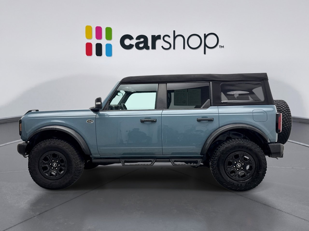 Used 2023 Ford Bronco Wildtrak image 2