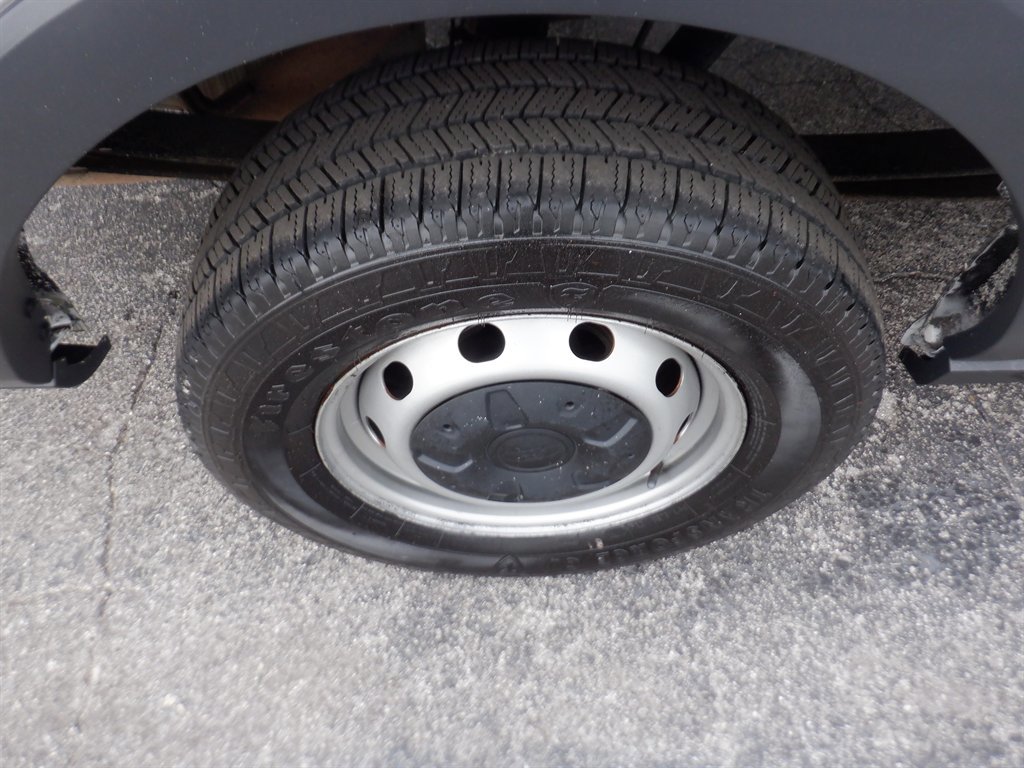 Used 2015 Ford Transit 250 130 Low Roof image 9