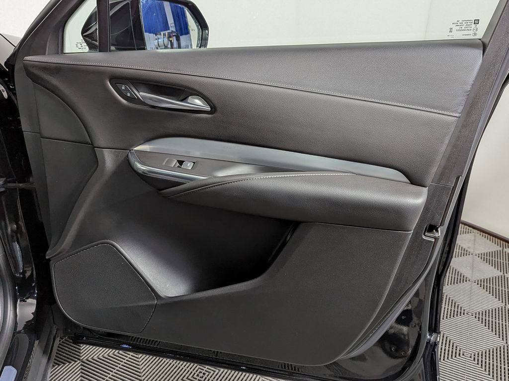 Used 2019 Cadillac XT4 Premium Luxury w/ Cold Weather Package image 28