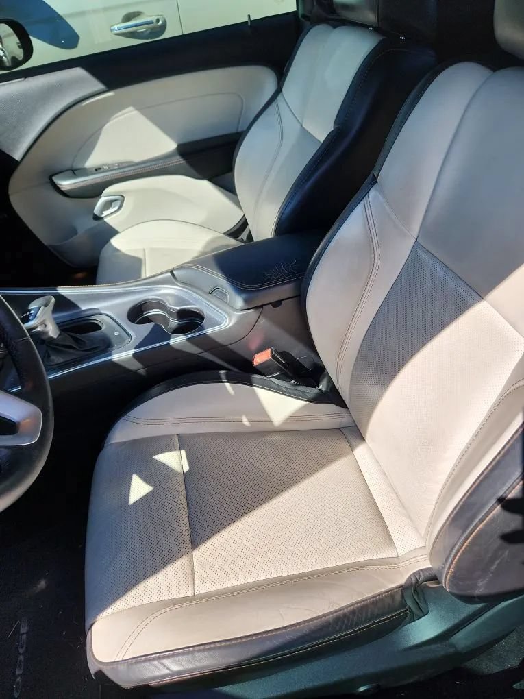 Used 2016 Dodge Challenger SXT Plus RWD image 7