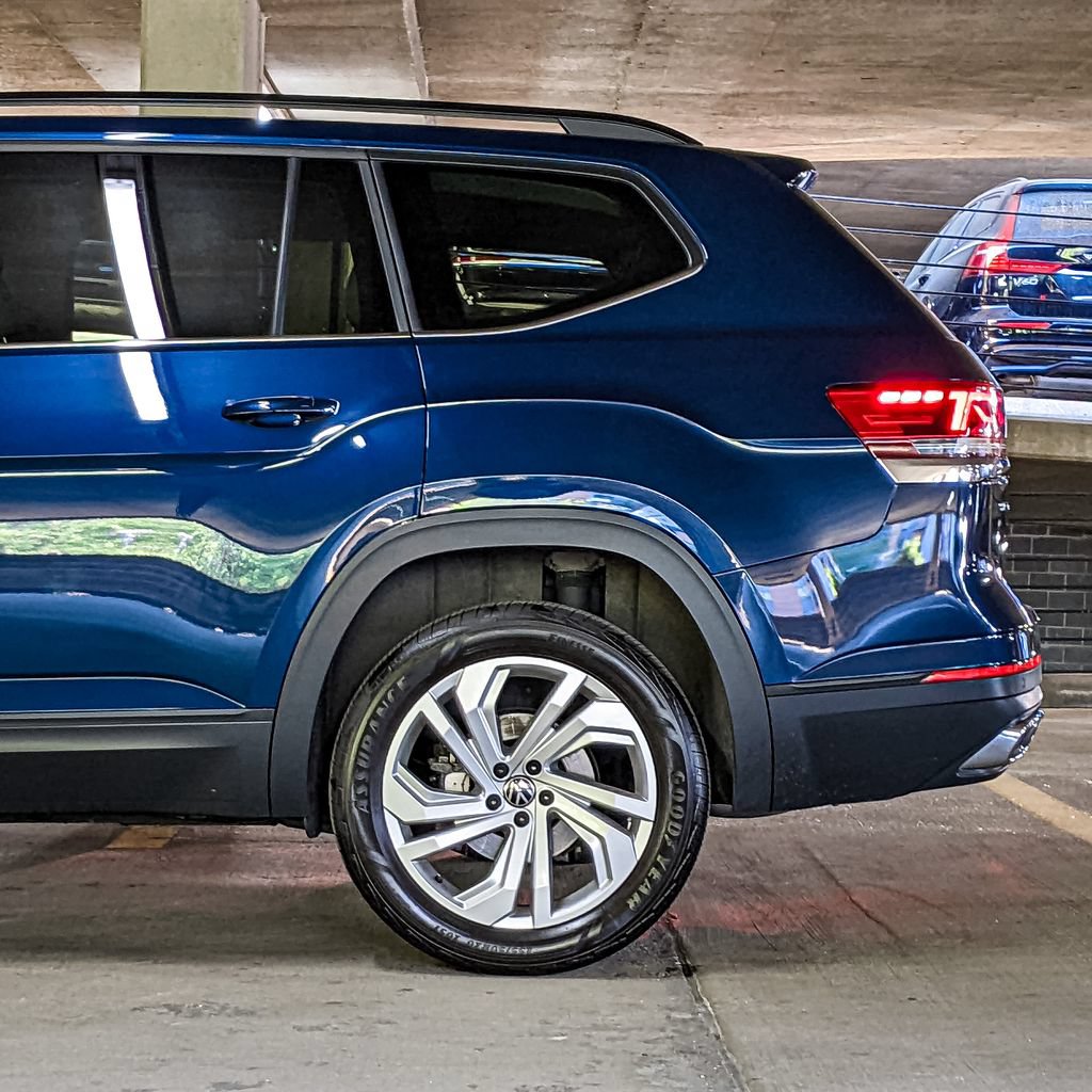 Certified 2023 Volkswagen Atlas SE AWD/4WD image 3