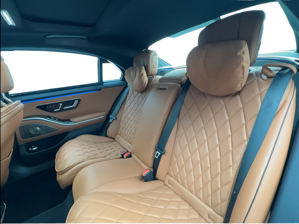 Used 2023 Mercedes-Benz S 580 4MATIC Sedan w/ Warmth & Comfort Package image 28