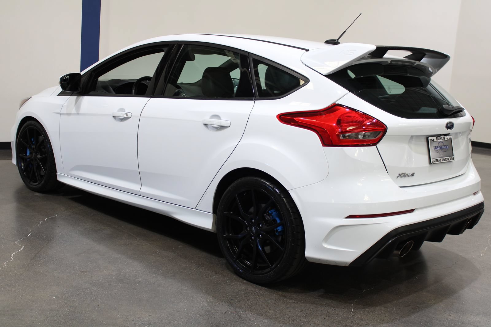 Used 2017 Ford Focus RS AWD/4WD image 8