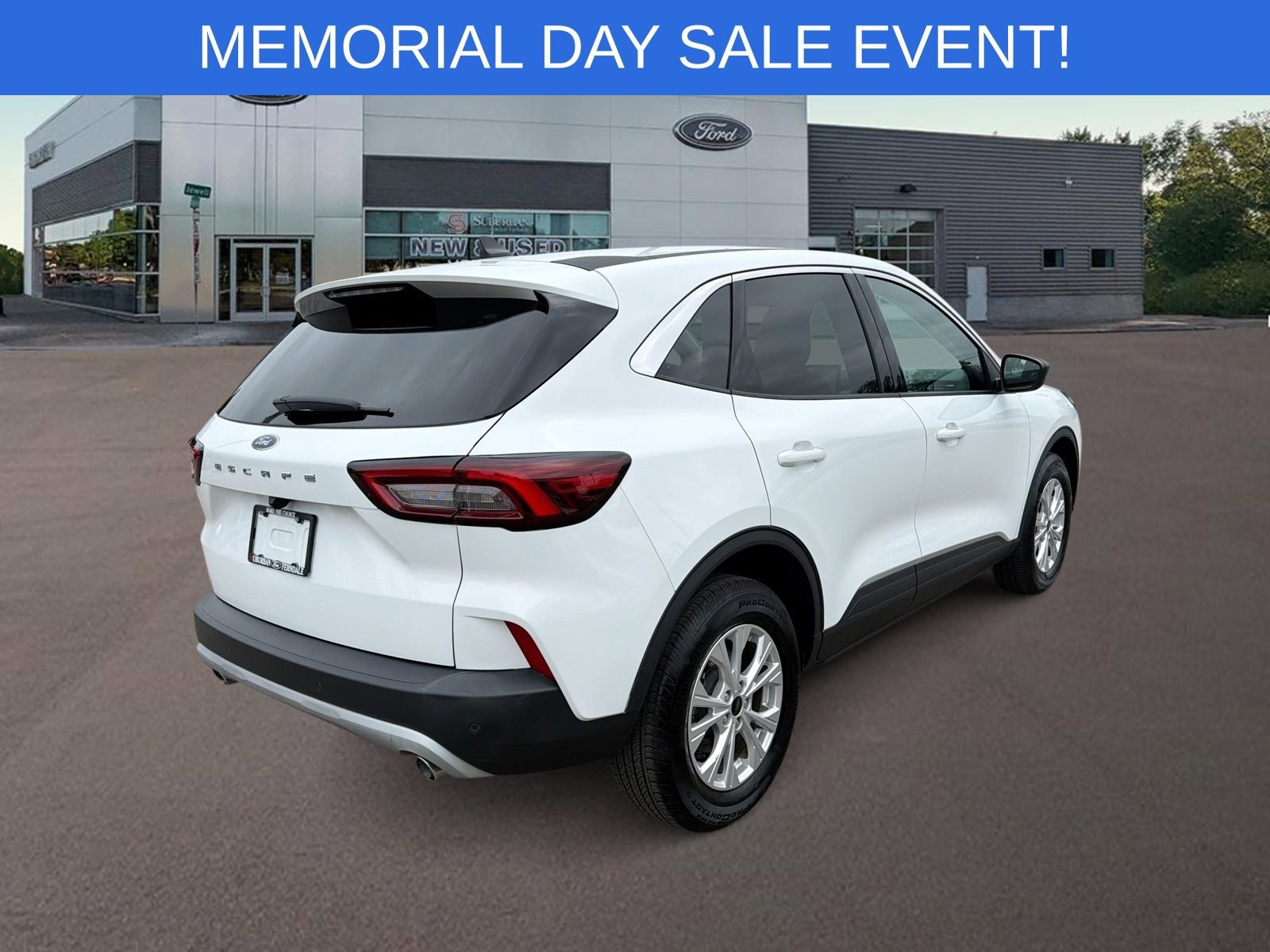Used 2023 Ford Escape Active w/ Tech Pack #1 AWD/4WD image 11
