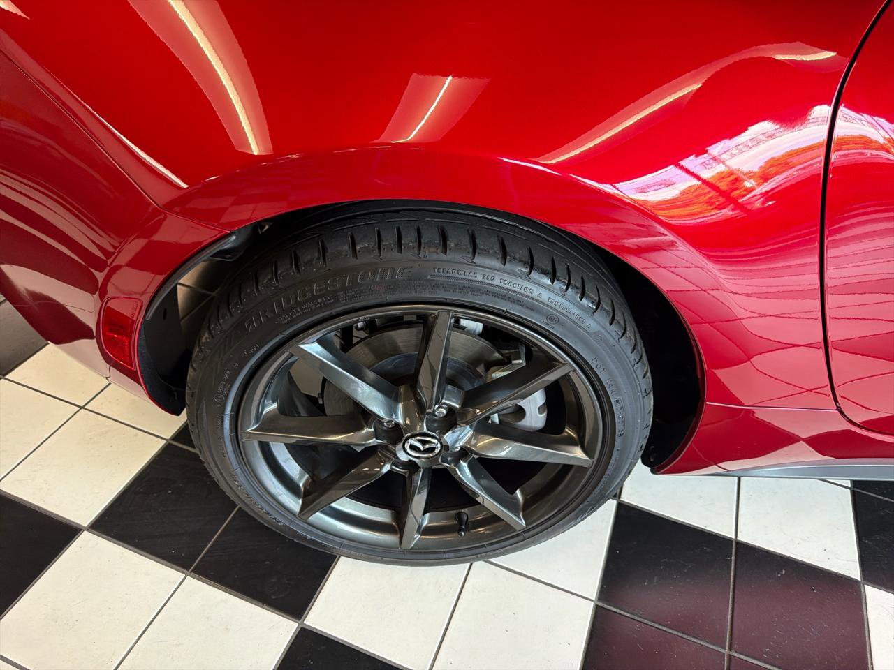 Used 2016 MAZDA MX-5 Miata Club RWD image 22