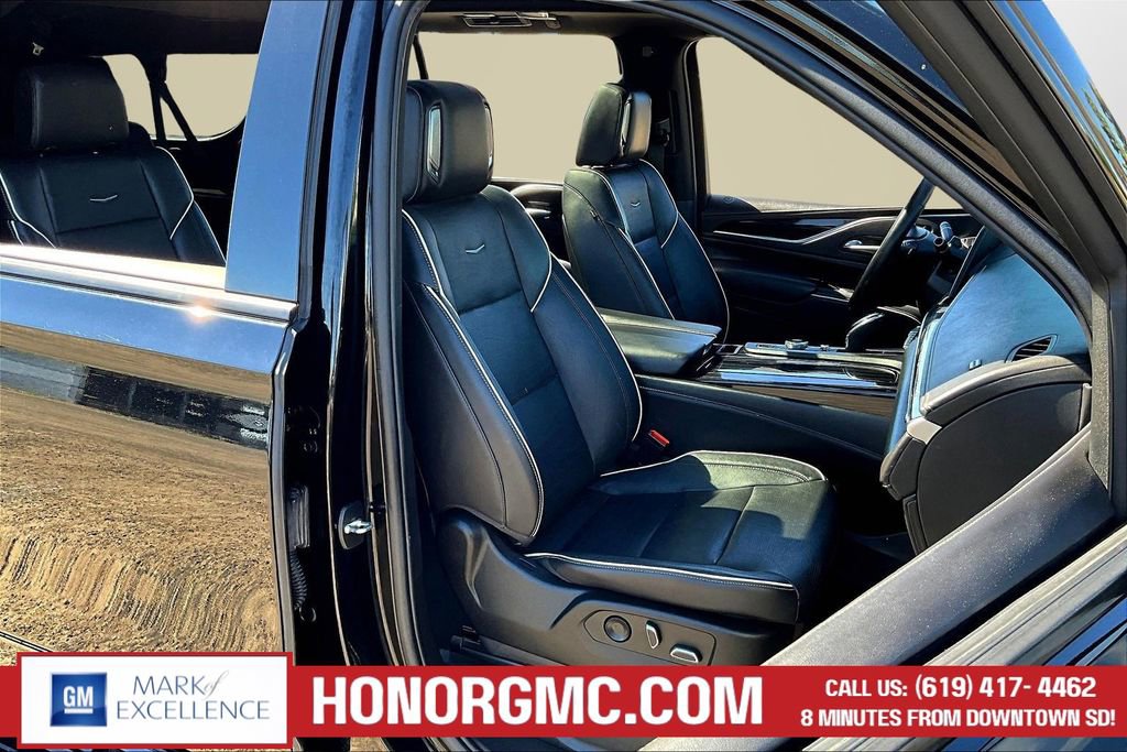 Used 2022 Cadillac Escalade ESV Sport w/ Touring Package image 30