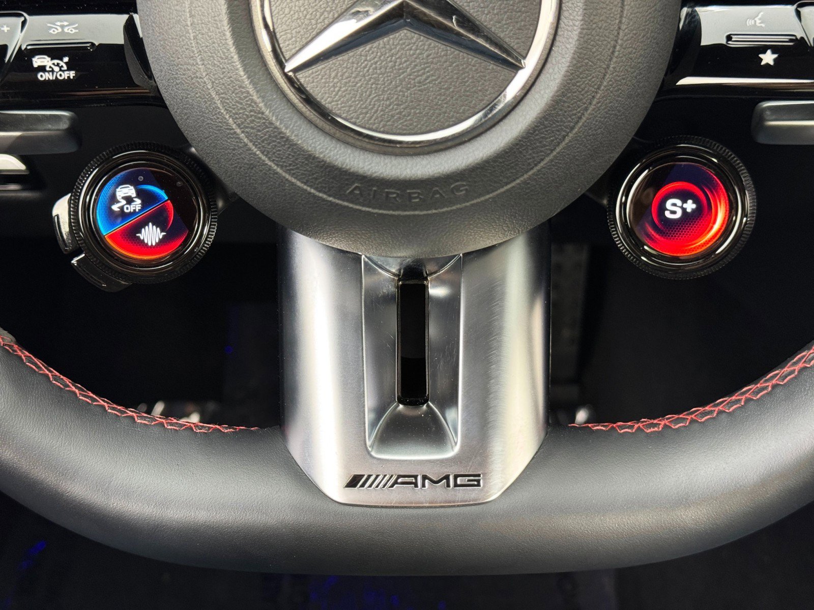 Used 2024 Mercedes-Benz C 63 AMG S image 25