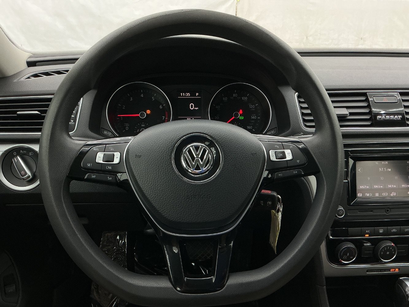 Used 2018 Volkswagen Passat 2.0T S w/ Driver Assistance Package FWD image 31