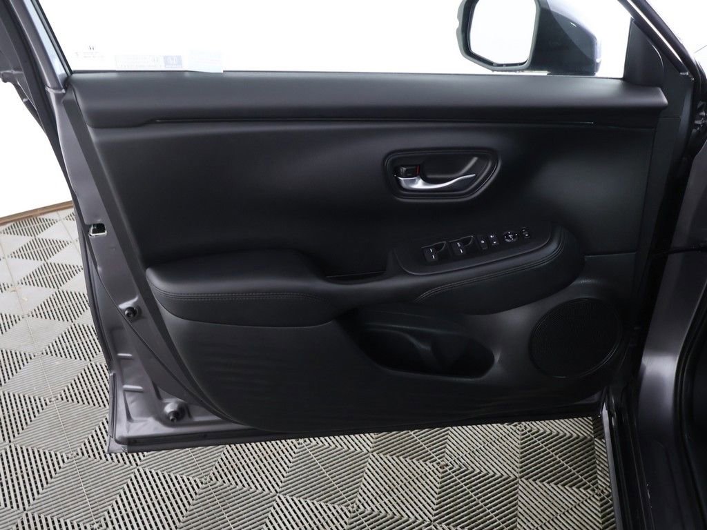 Certified 2026 Honda HR-V LX image 19