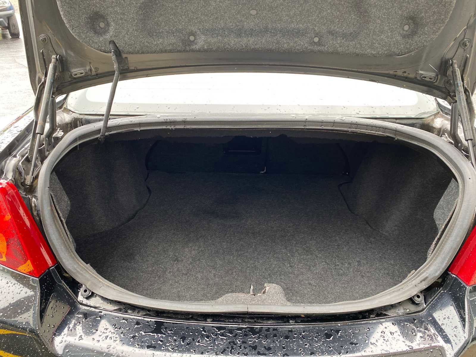 Used 2012 Dodge Avenger SE FWD image 23
