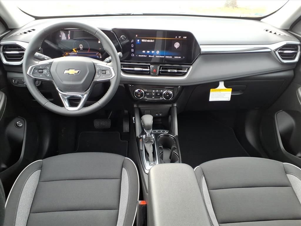 New 2026 Chevrolet TrailBlazer LT w/ Convenience Package FWD image 19
