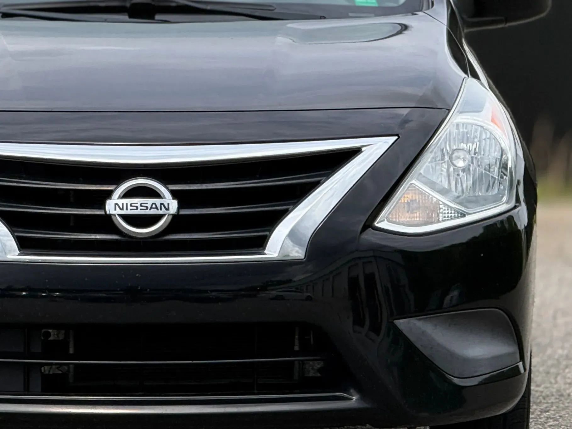Used 2016 Nissan Versa S Plus FWD image 12