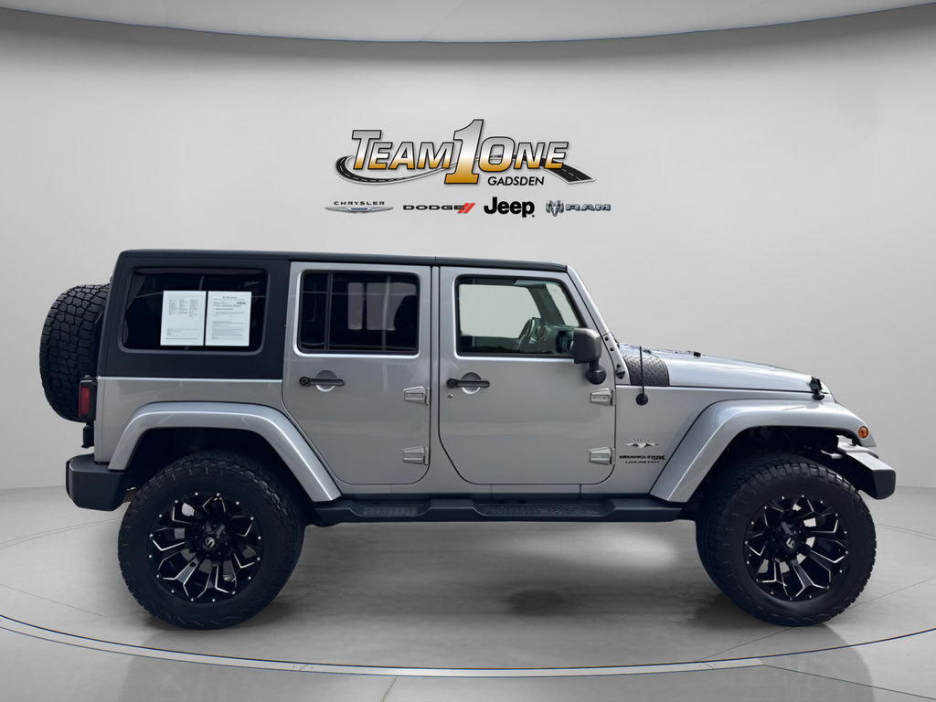 Used 2018 Jeep Wrangler Unlimited Sahara w/ Connectivity Group AWD/4WD image 9