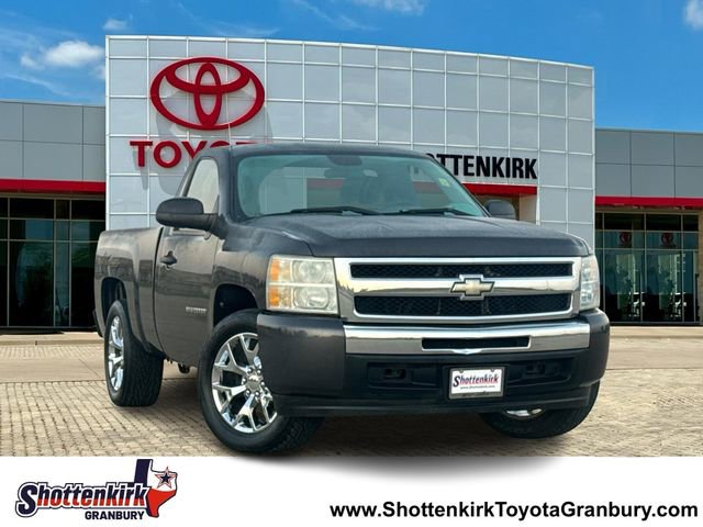 Used 2010 Chevrolet Silverado 1500 W/T w/ LS Package image 1