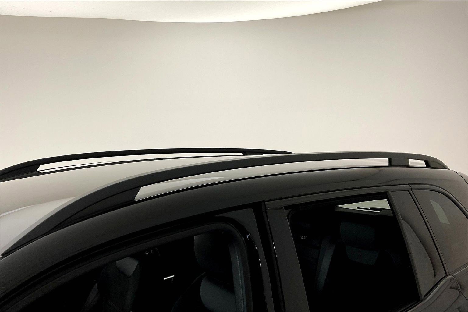 Certified 2024 Mercedes-Benz GLB 250 image 40