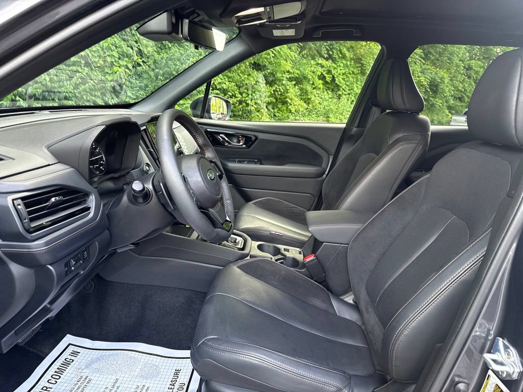 Used 2025 Subaru Forester Touring AWD/4WD image 9