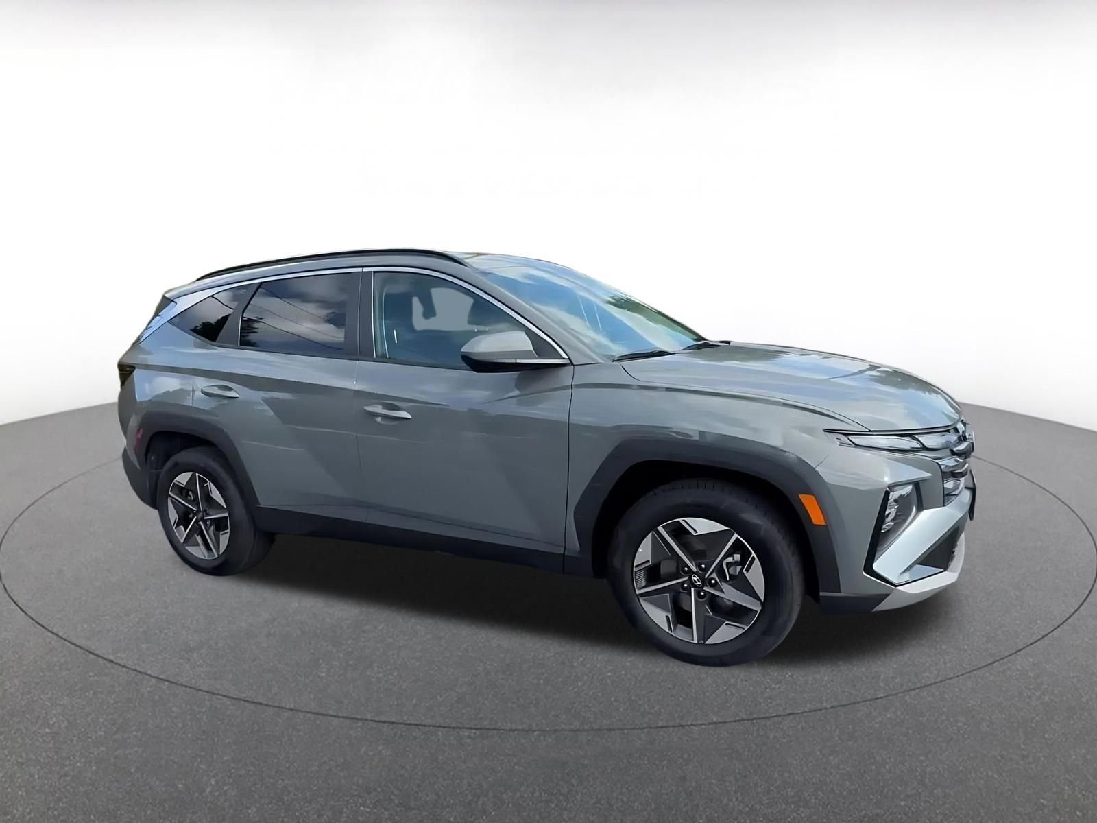 Used 2025 Hyundai Tucson SEL AWD/4WD image 2