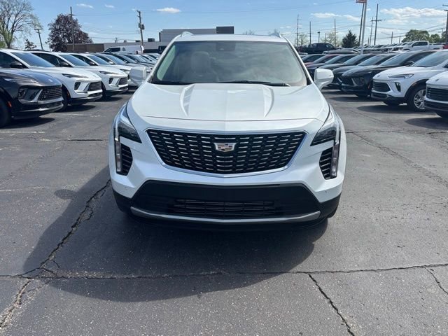 Used 2023 Cadillac XT4 Premium Luxury w/ Cold Weather Package AWD/4WD image 2