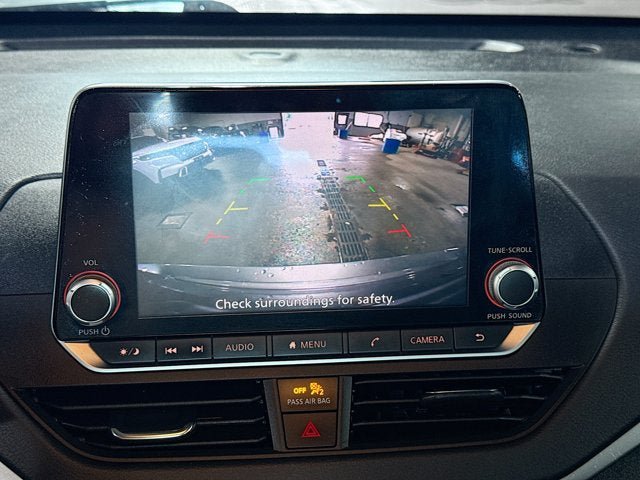 Used 2022 Nissan Altima 2.5 SV FWD image 11