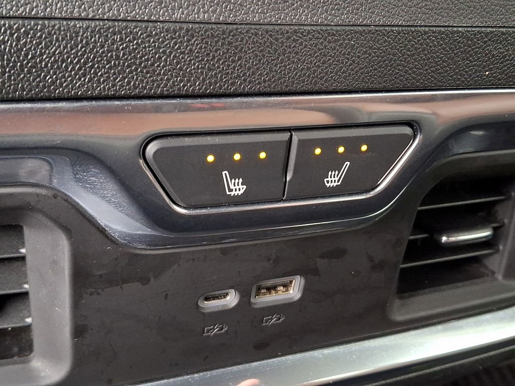 Used 2024 GMC Sierra 1500 Denali Ultimate image 11