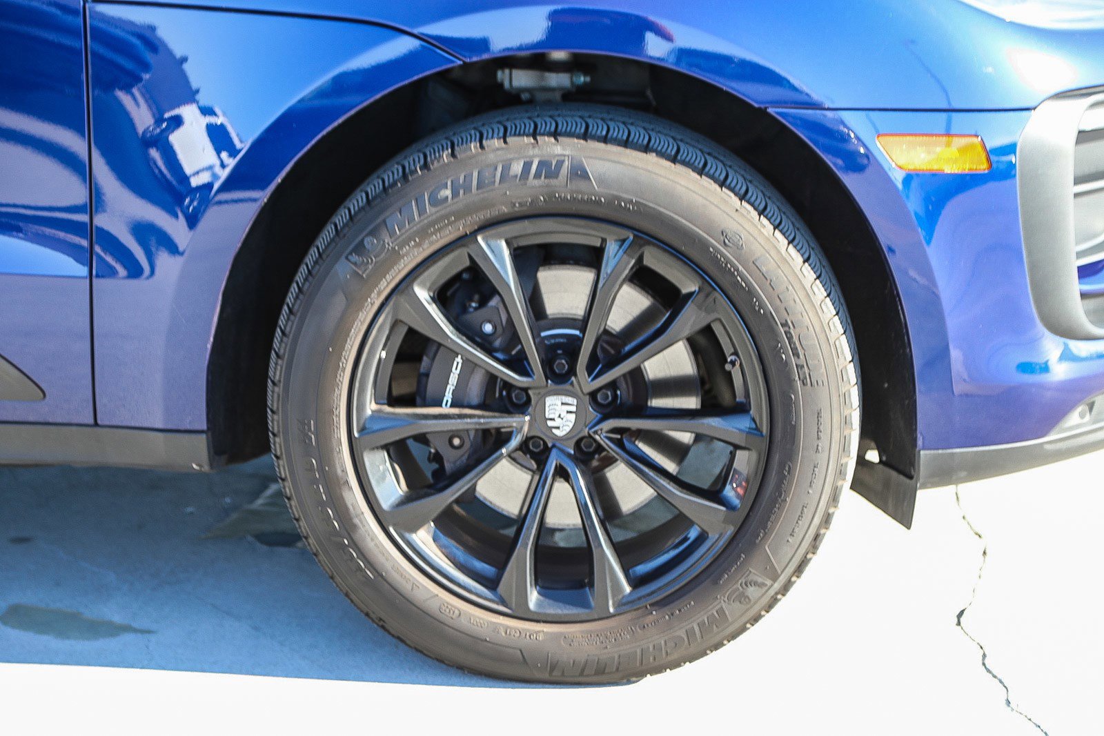 Used 2023 Porsche Macan Base image 10