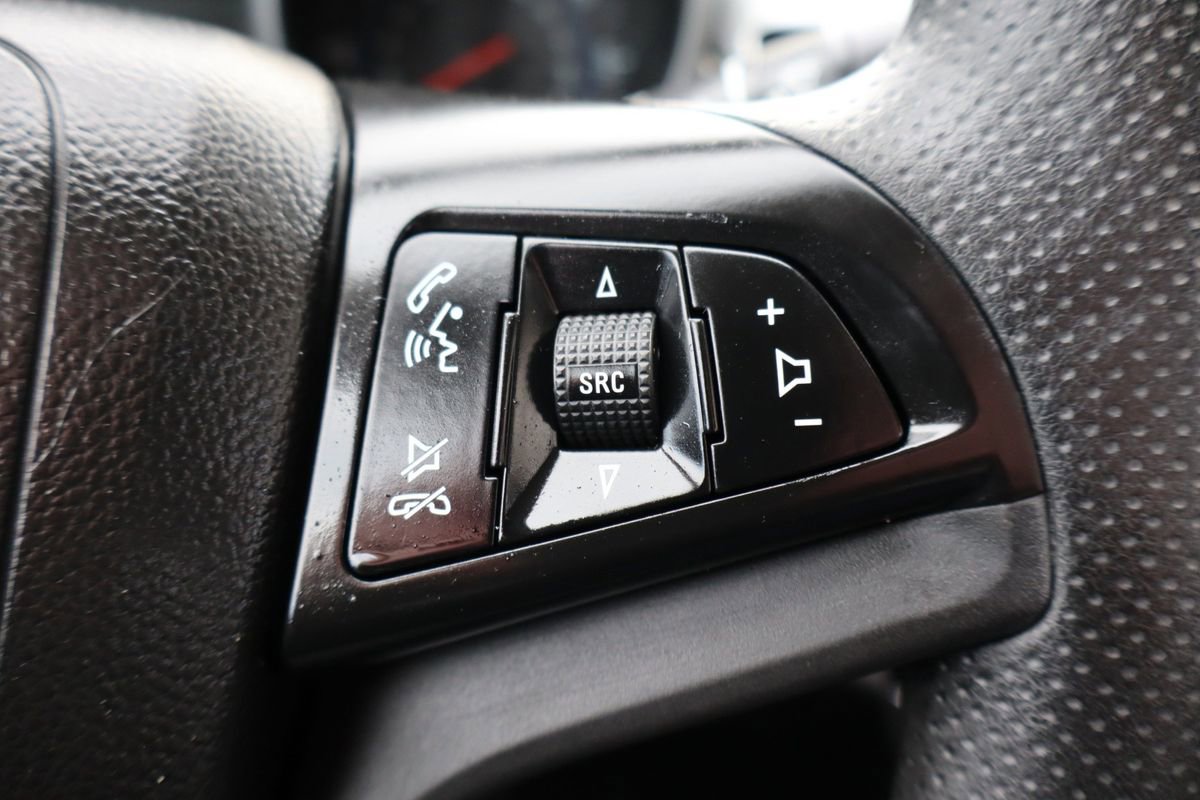 Used 2014 Chevrolet Cruze LS image 30