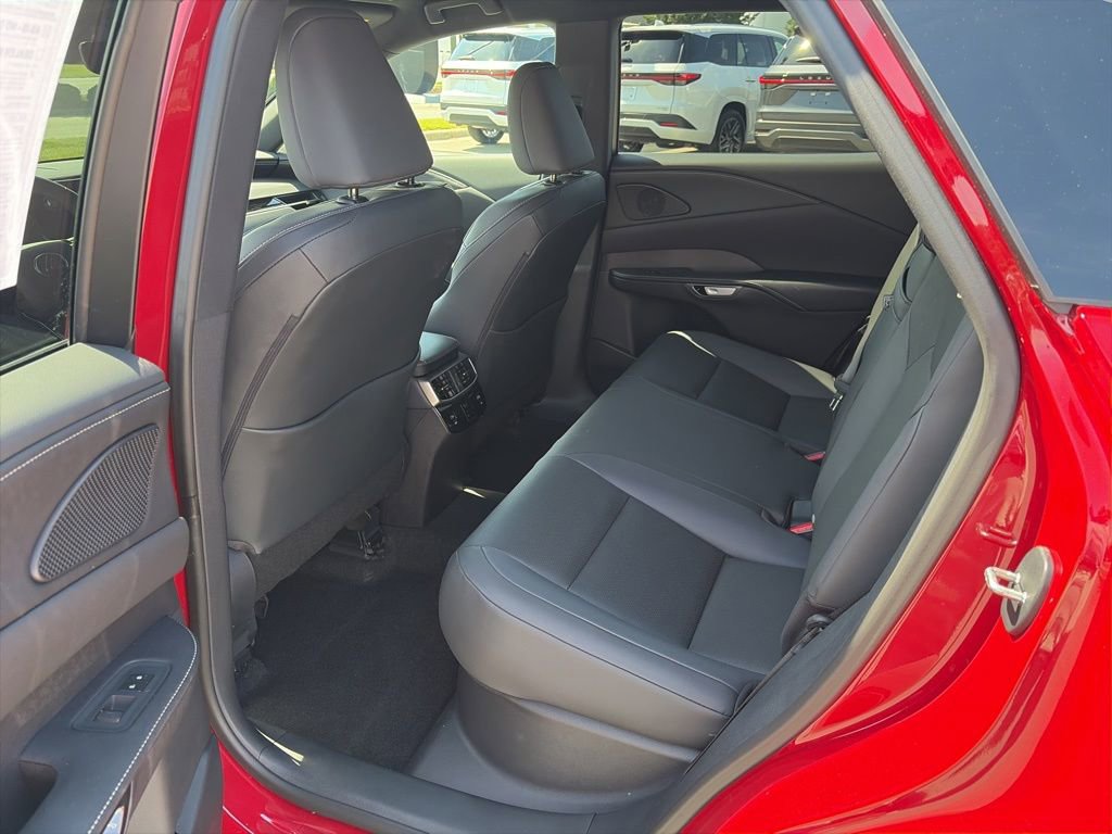 Used 2025 Lexus RX 350 FWD w/ Technology Package image 11