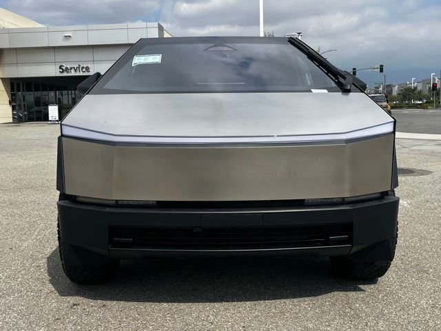 Used 2024 Tesla Cybertruck AWD Crew Cab image 3